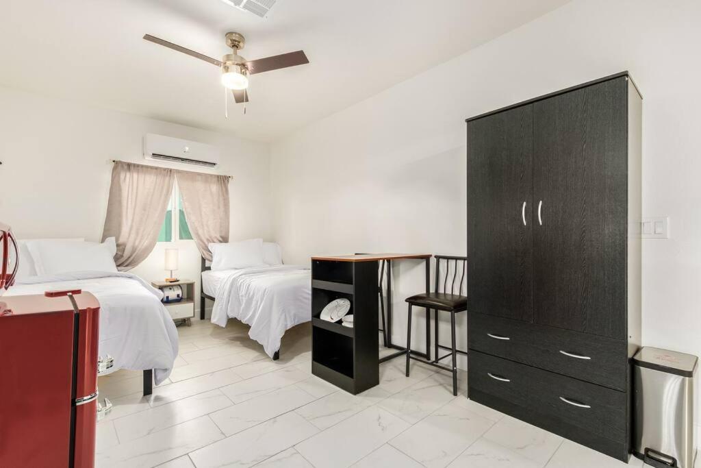Your Downtown With Amenities Unit B Apartment