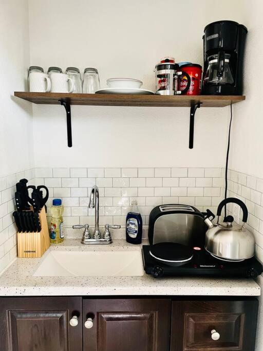 Your Downtown With Amenities Unit B Apartment *